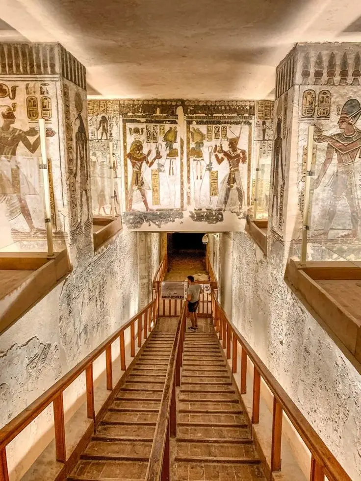 Luxor West Bank Full-Day Tour – Kings, Queens & Temples & Tombs