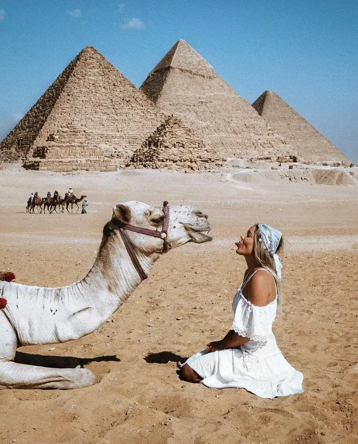 Inclusive Best Day Tour to Giza Pyramids, Memphis, Sakara & Lunch.