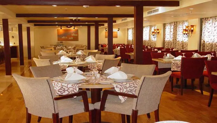 4 Days Nile Cruise Aswan to Luxor